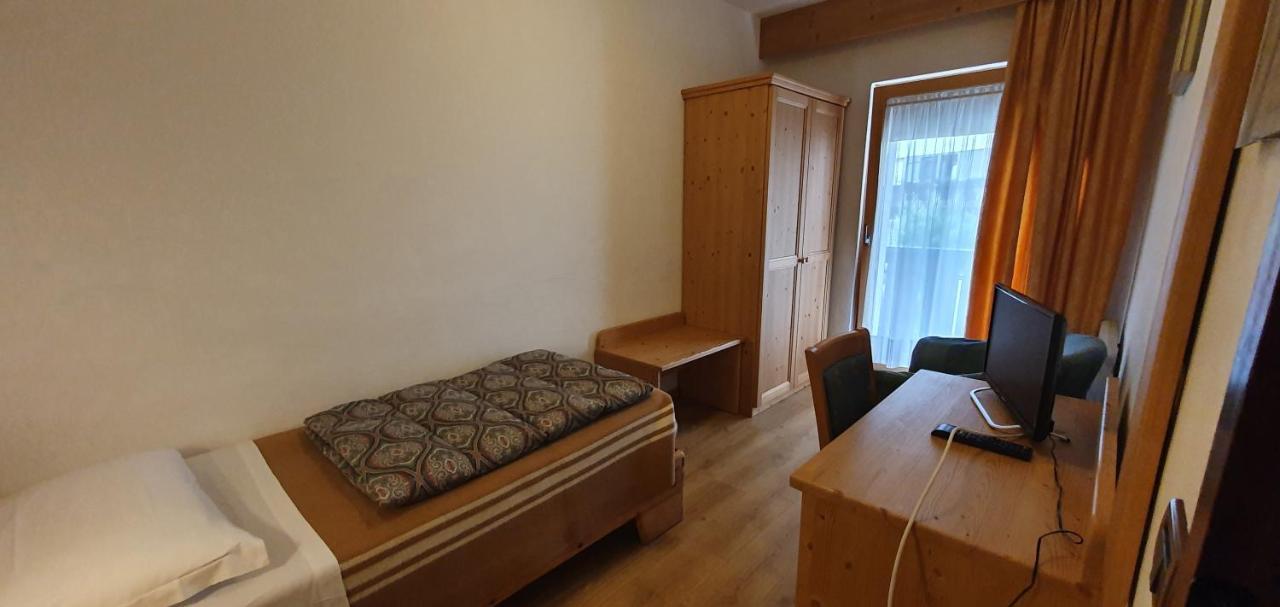 קאנזיי Hotel Diana מראה חיצוני תמונה
